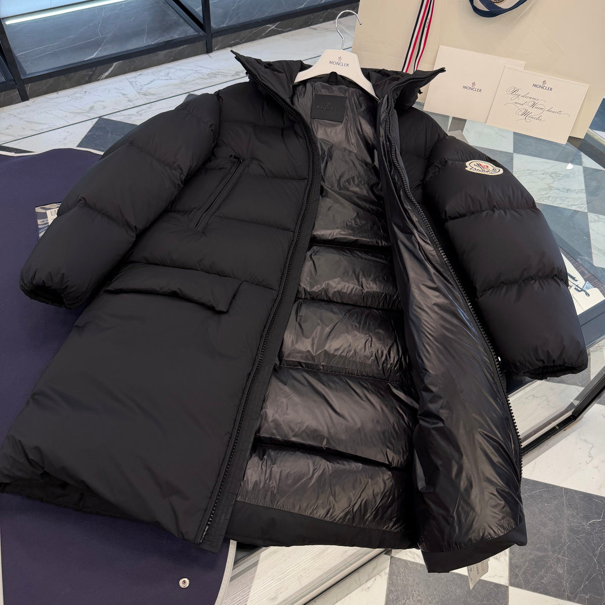 MONC BOSONA COAT
