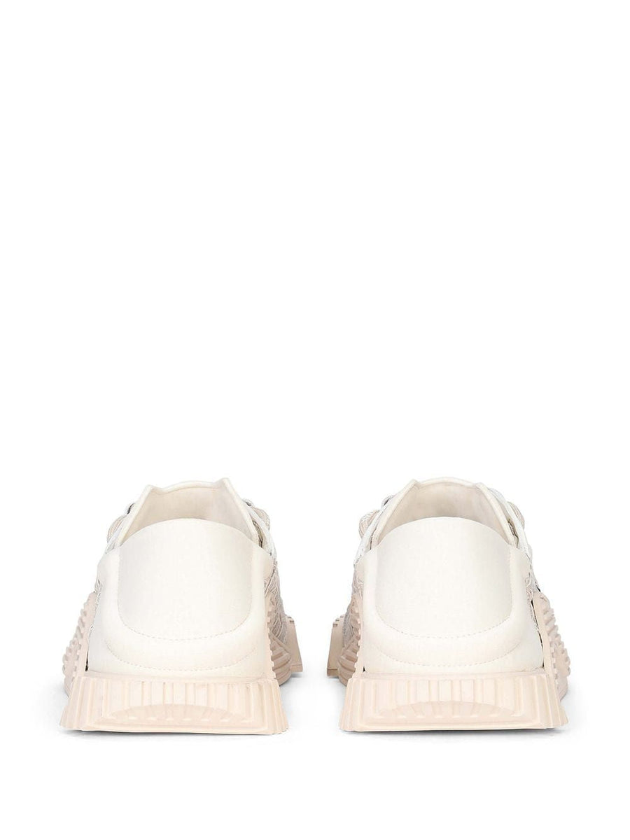 LOW TOP SNEAKERS