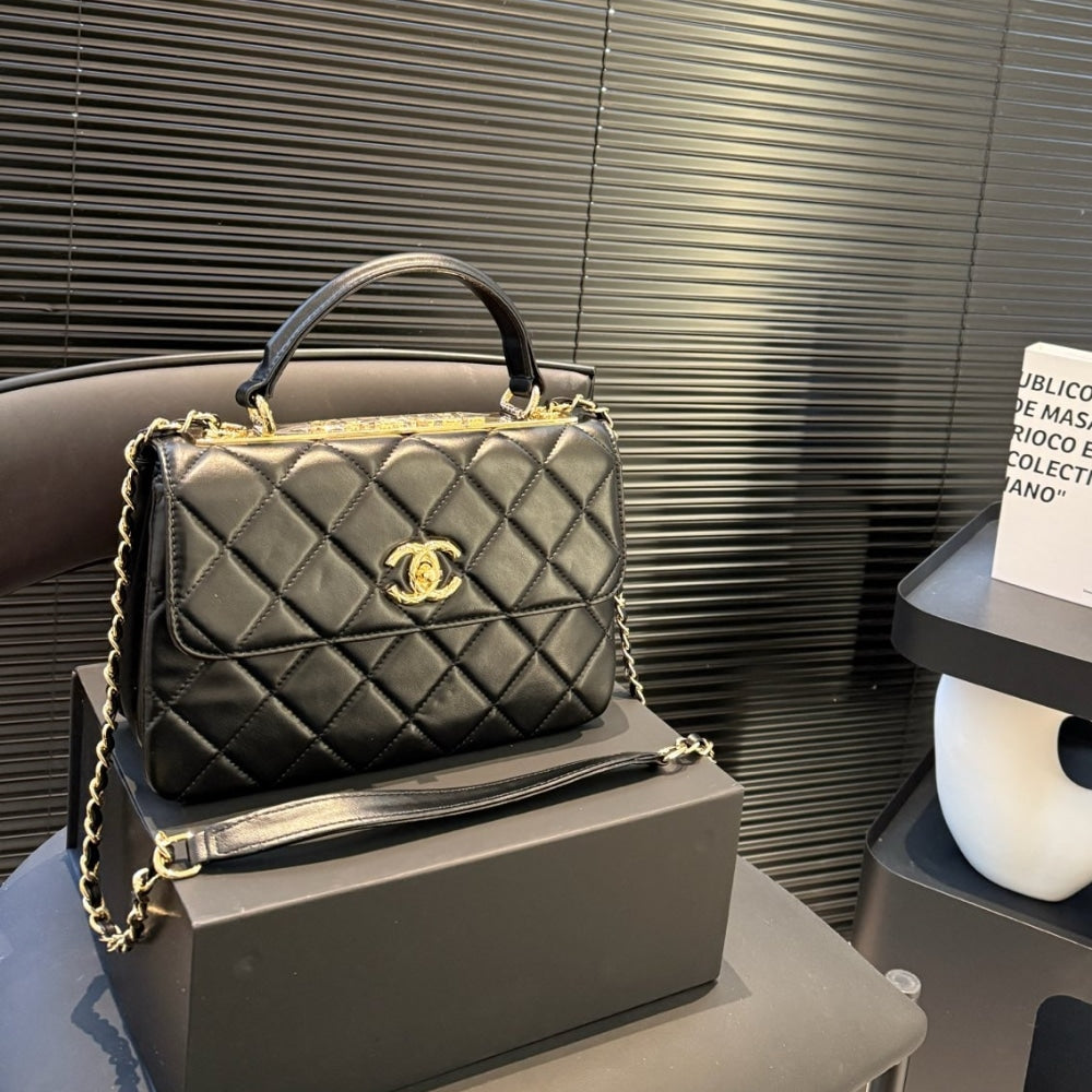 CC FLAP BAG WITH TOP HANDLE BLACK 25CM A92236 Y60767 94305