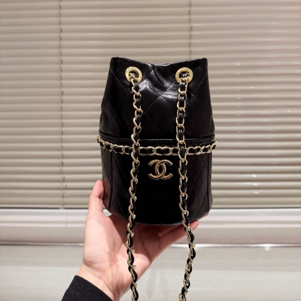 CC VINTAGE MINI BUCKET BAG BLACK 15CM