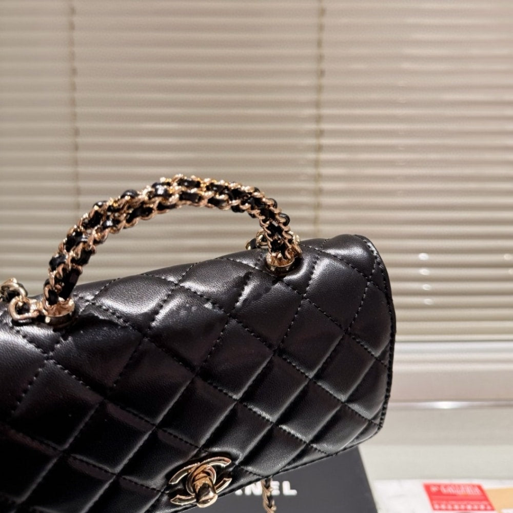 CC CLASSIC MINI FLAP WITH CHAIN HANDLE BLACK 19CM