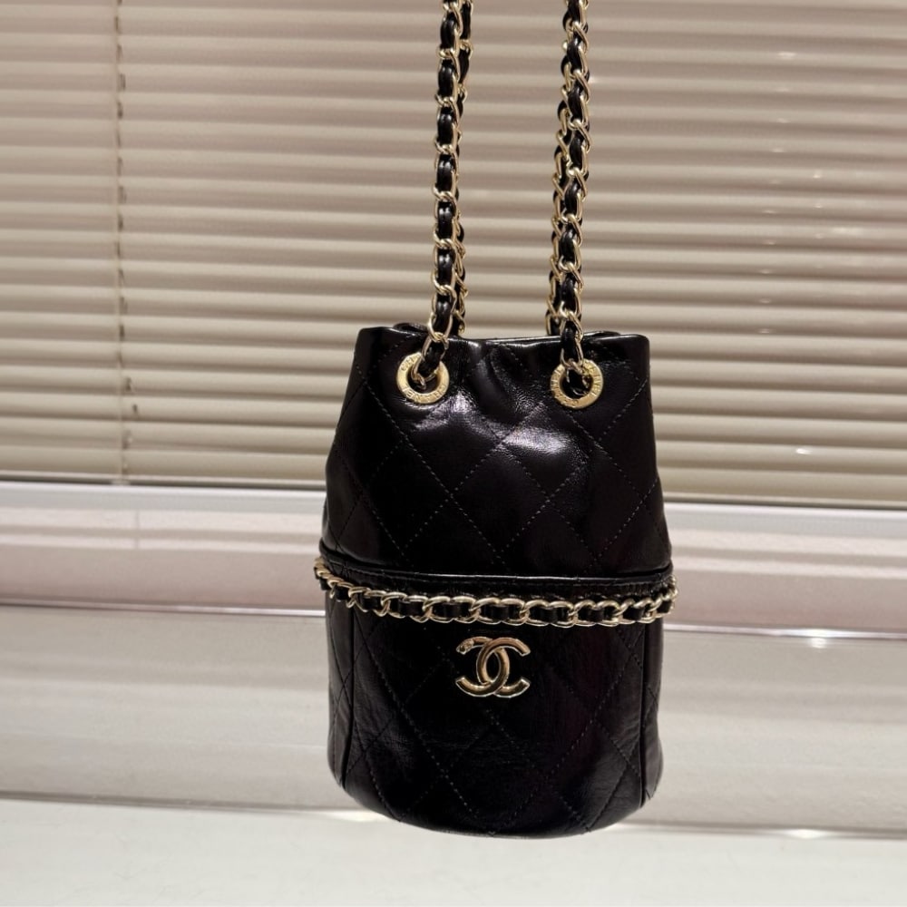 CC VINTAGE MINI BUCKET BAG BLACK 15CM