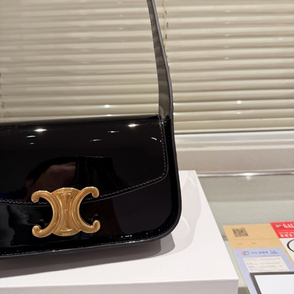 CELINE SHOULDER BAG TERENCE IN BLACK 21CM 118313FZI 38NO