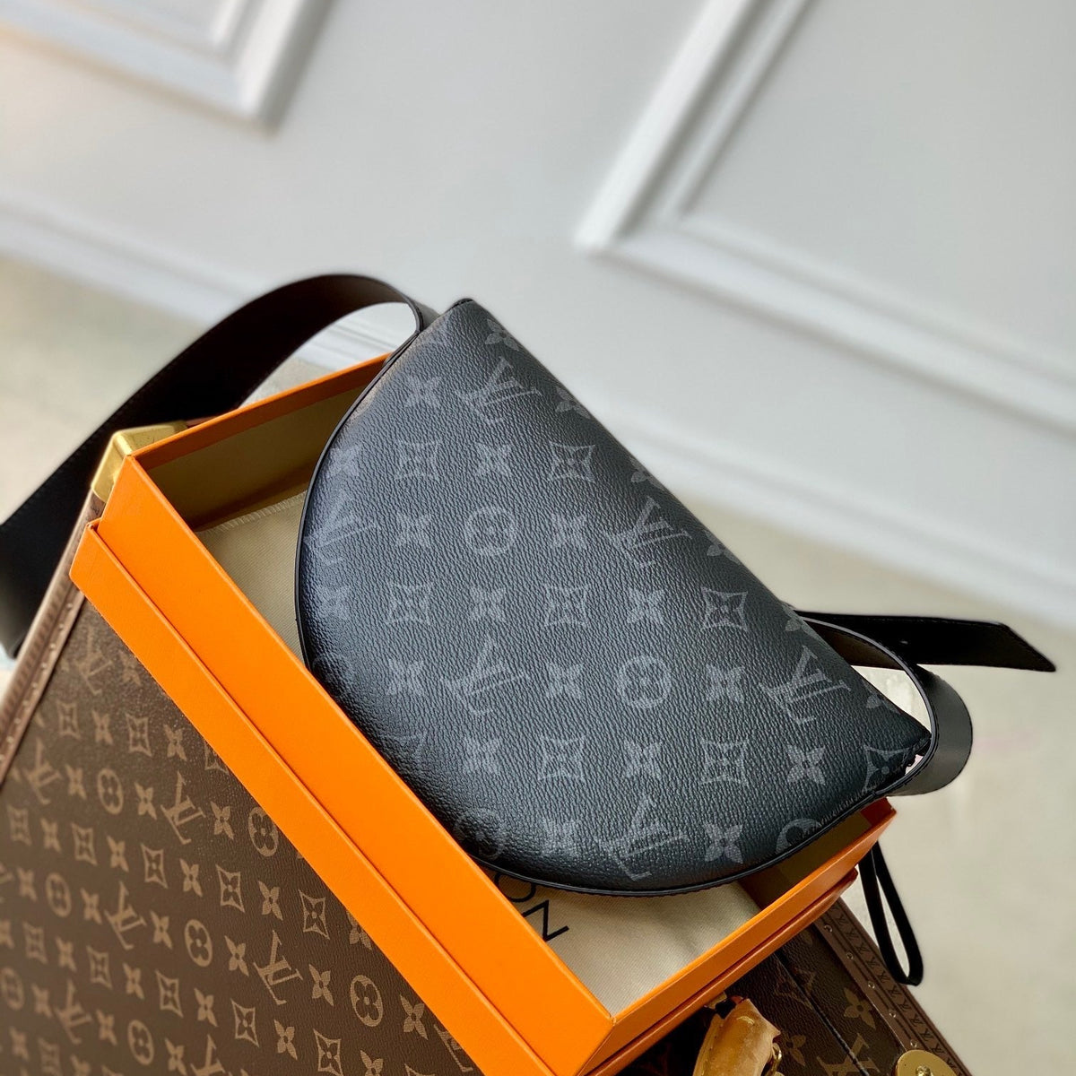 LOU MOON BAG