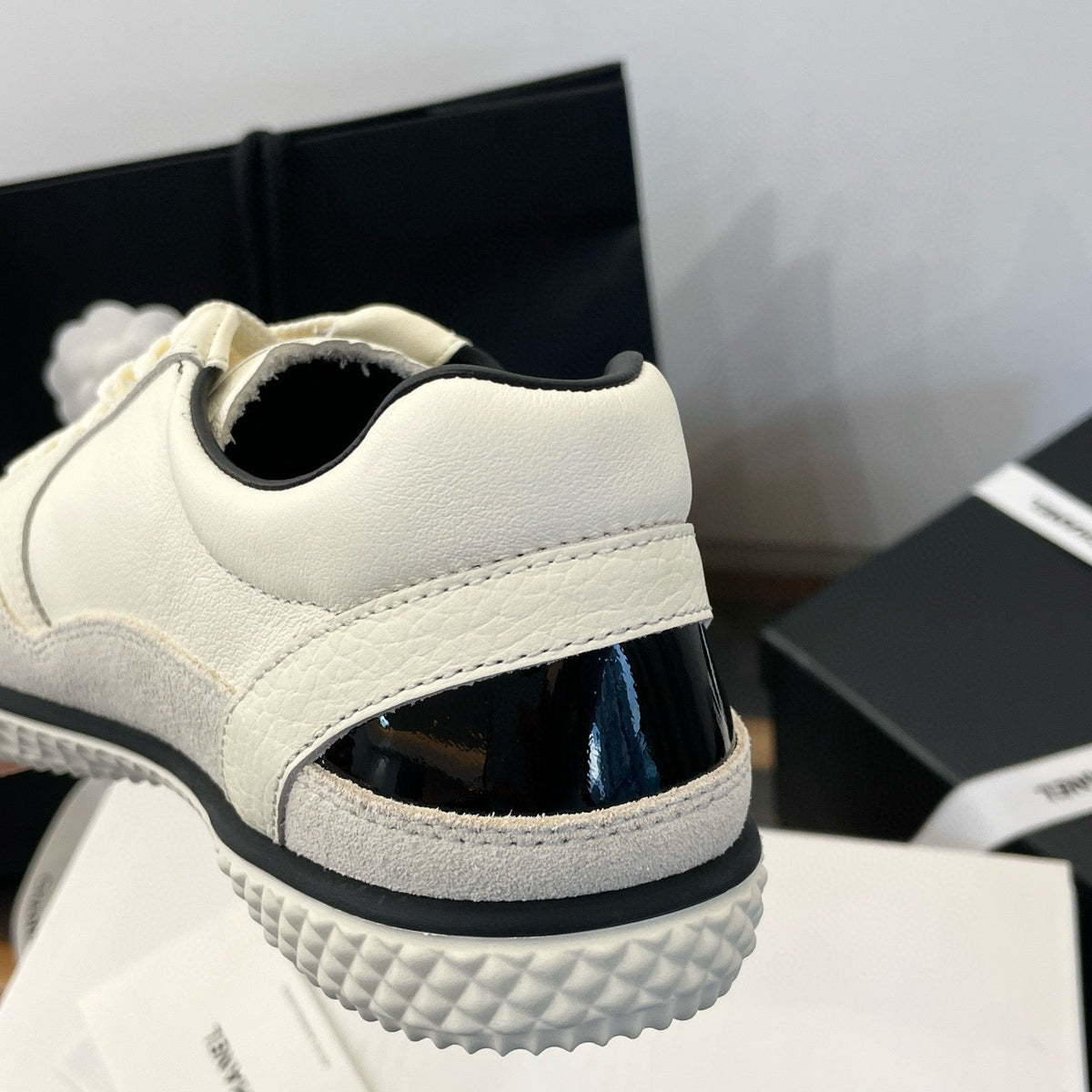 CC SNEAKER