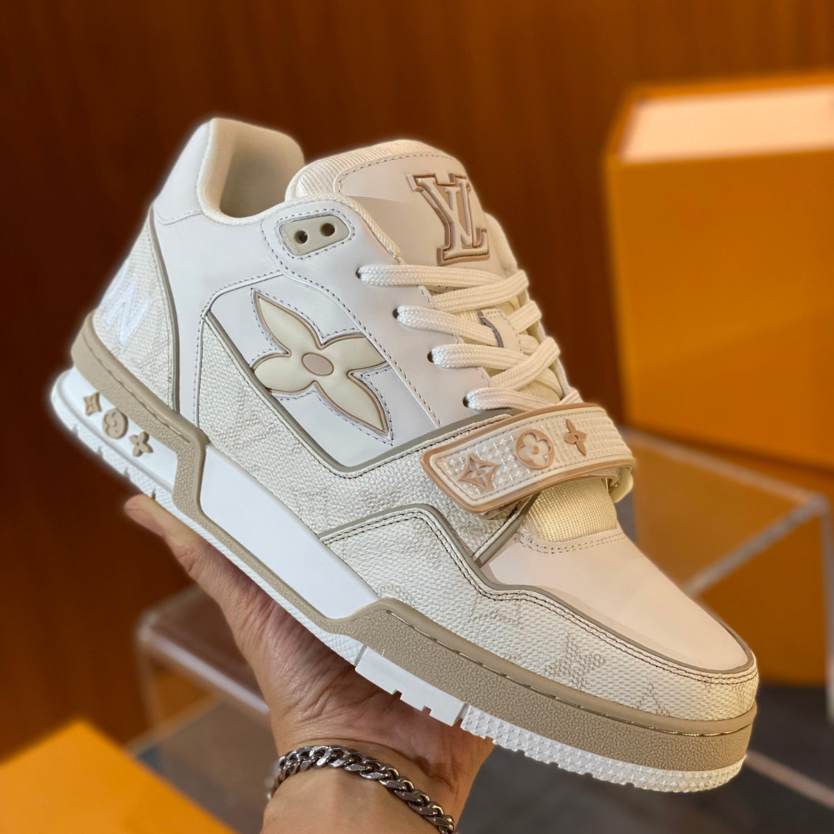 LOU TRAINERS