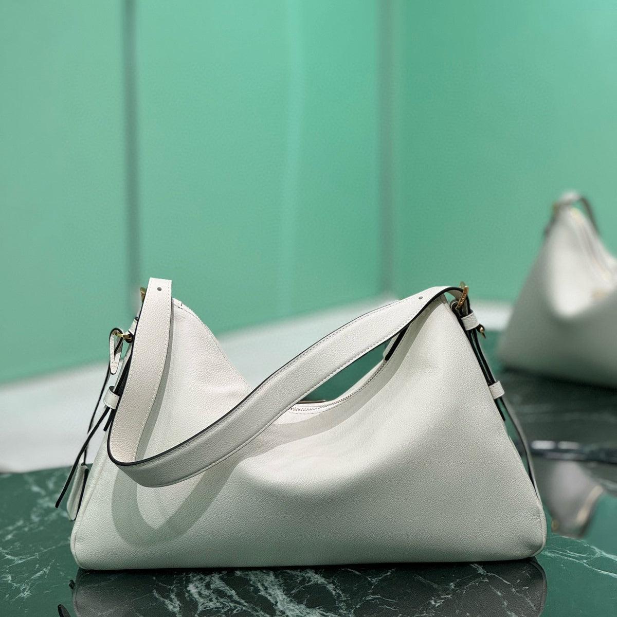 PD AIMEE LARGE SHOULDER BAG
