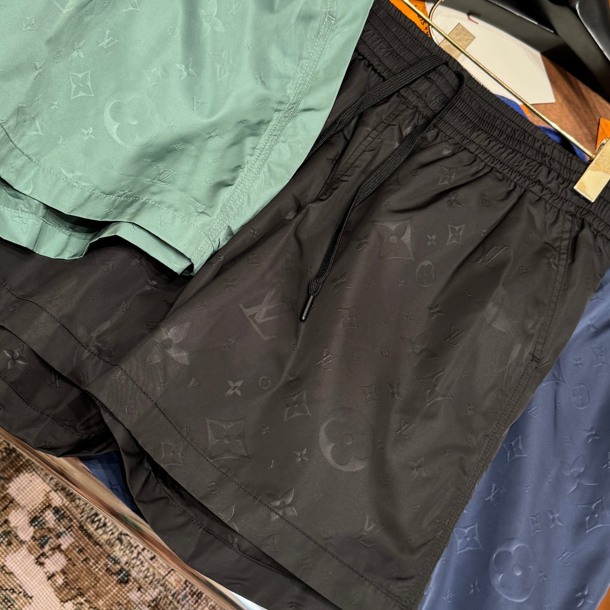 LOU SHORTS