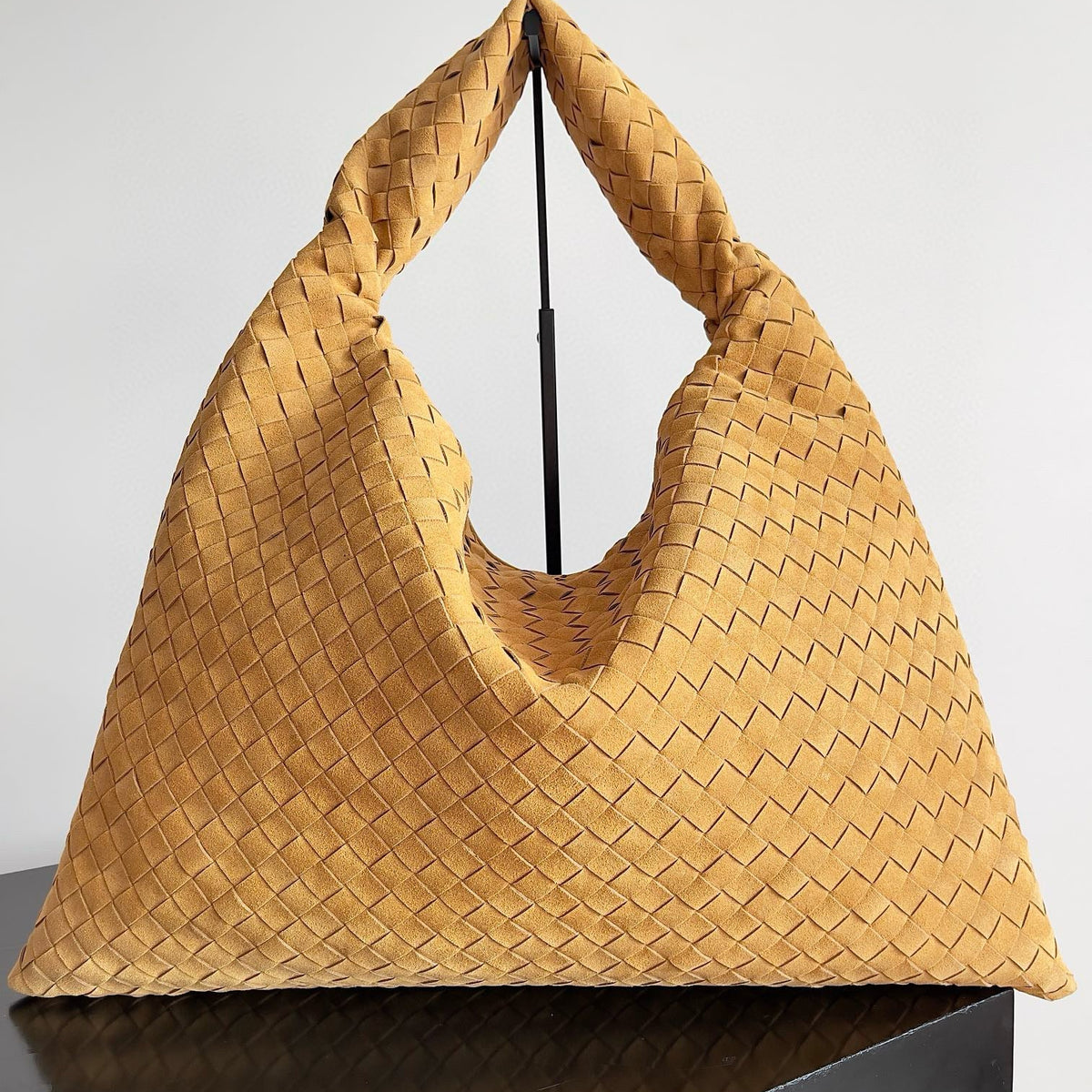 BOTT V LARGE HOP BAG