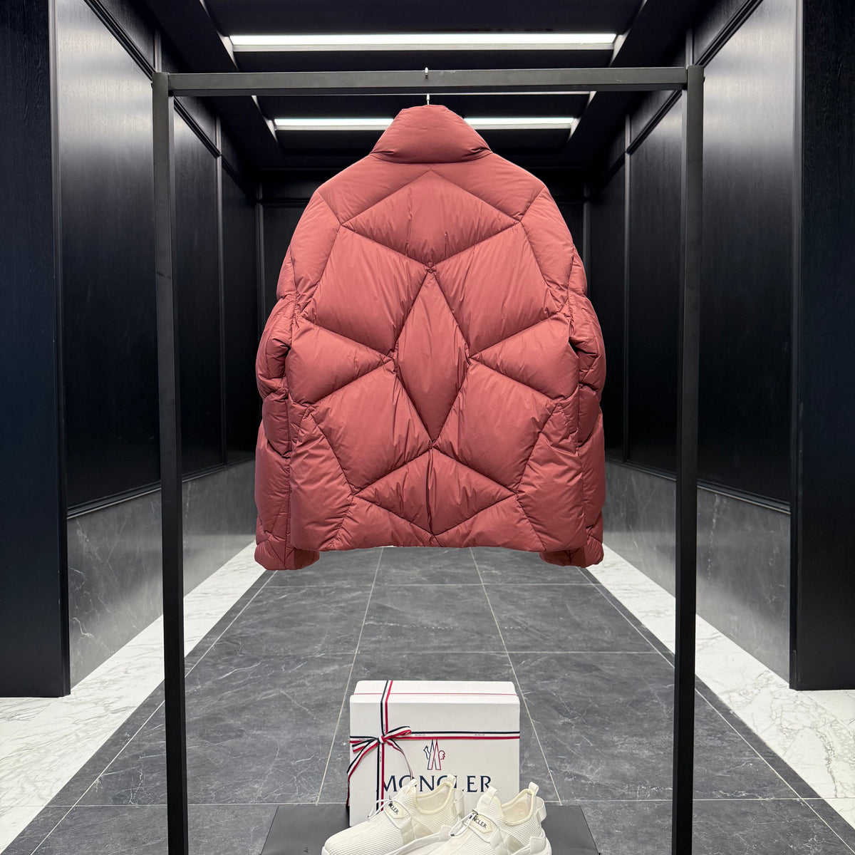 MONC VARDAR JACKET