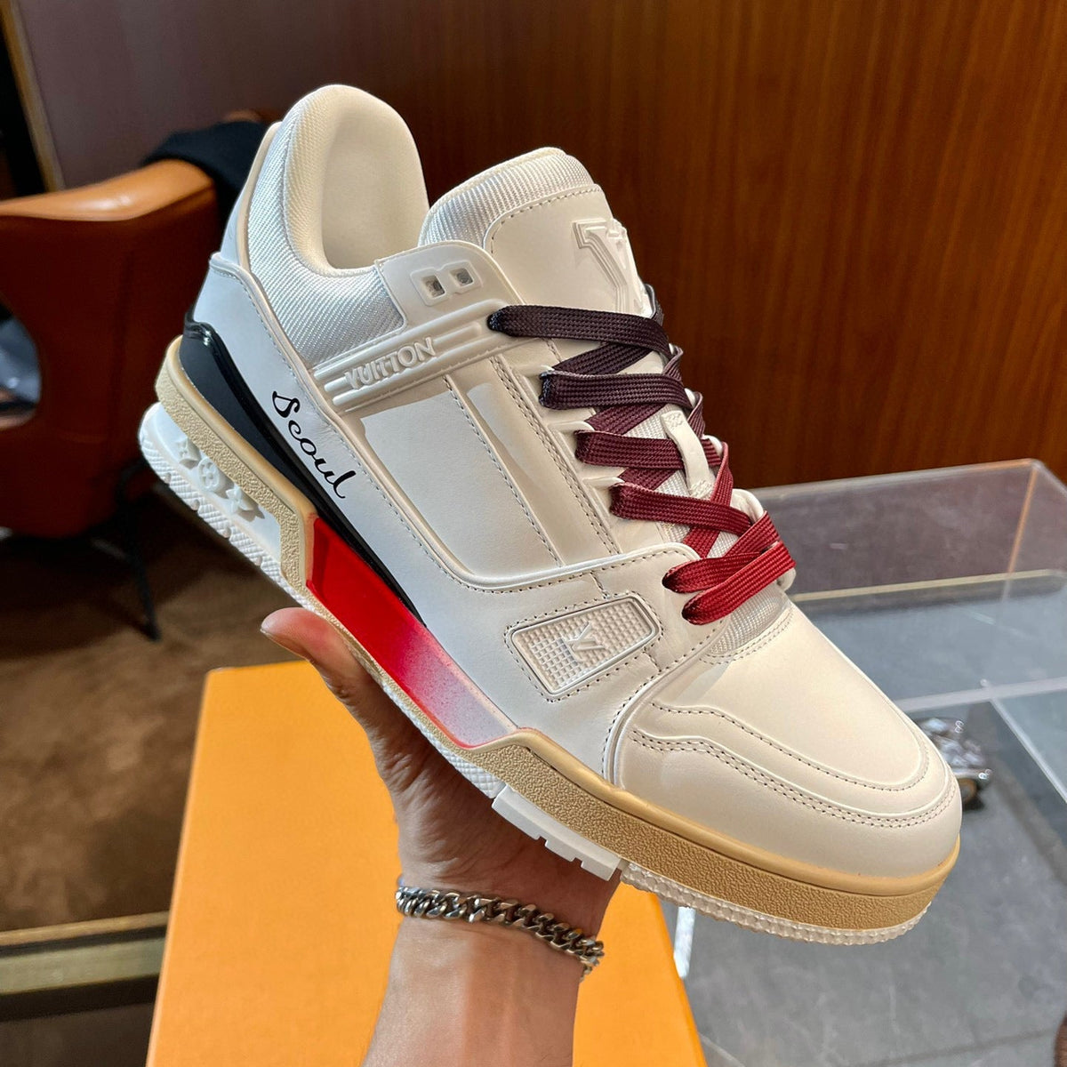 LOU TRAINERS