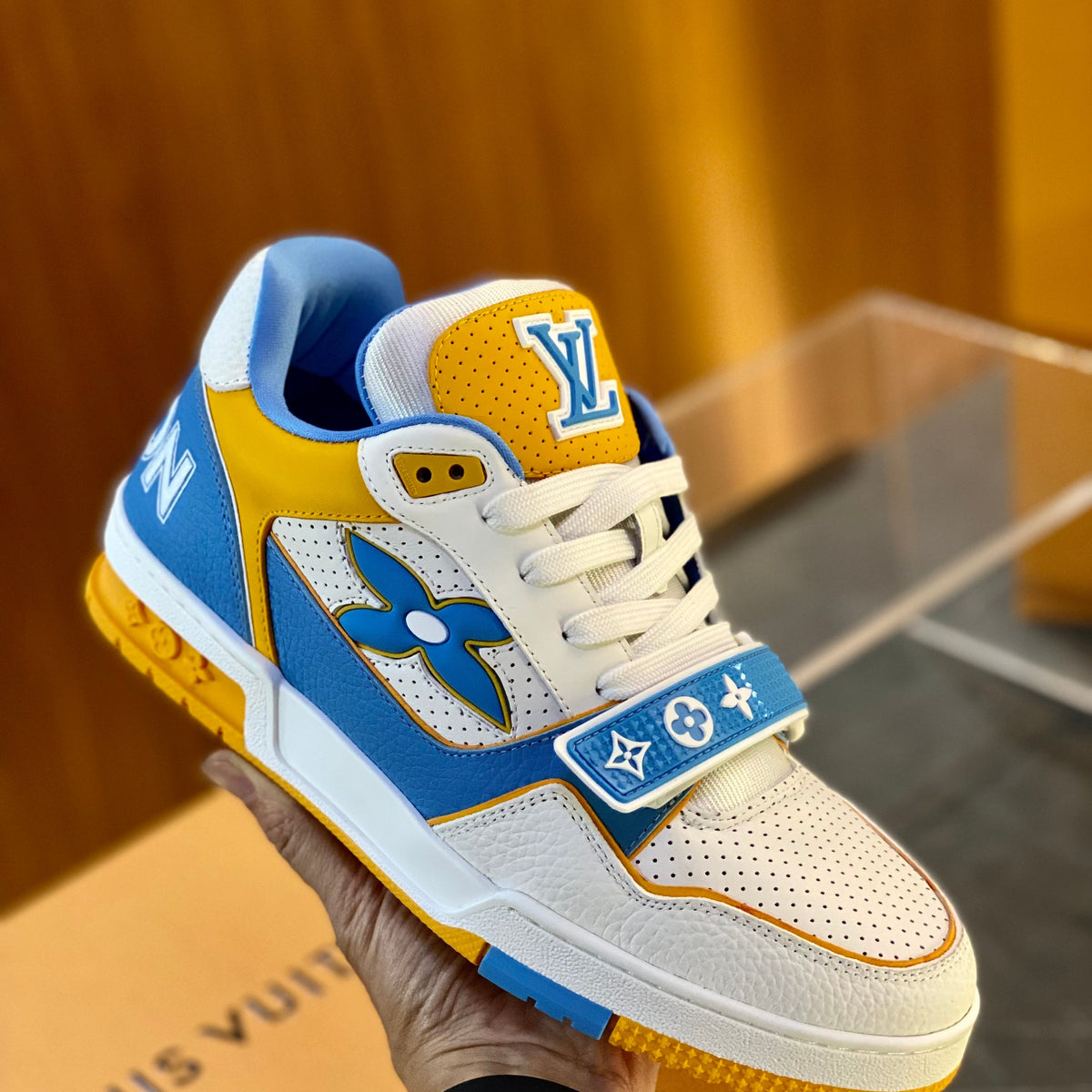LOU TRAINERS