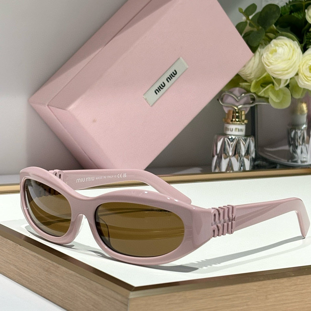 MIU M SUNGLASSES