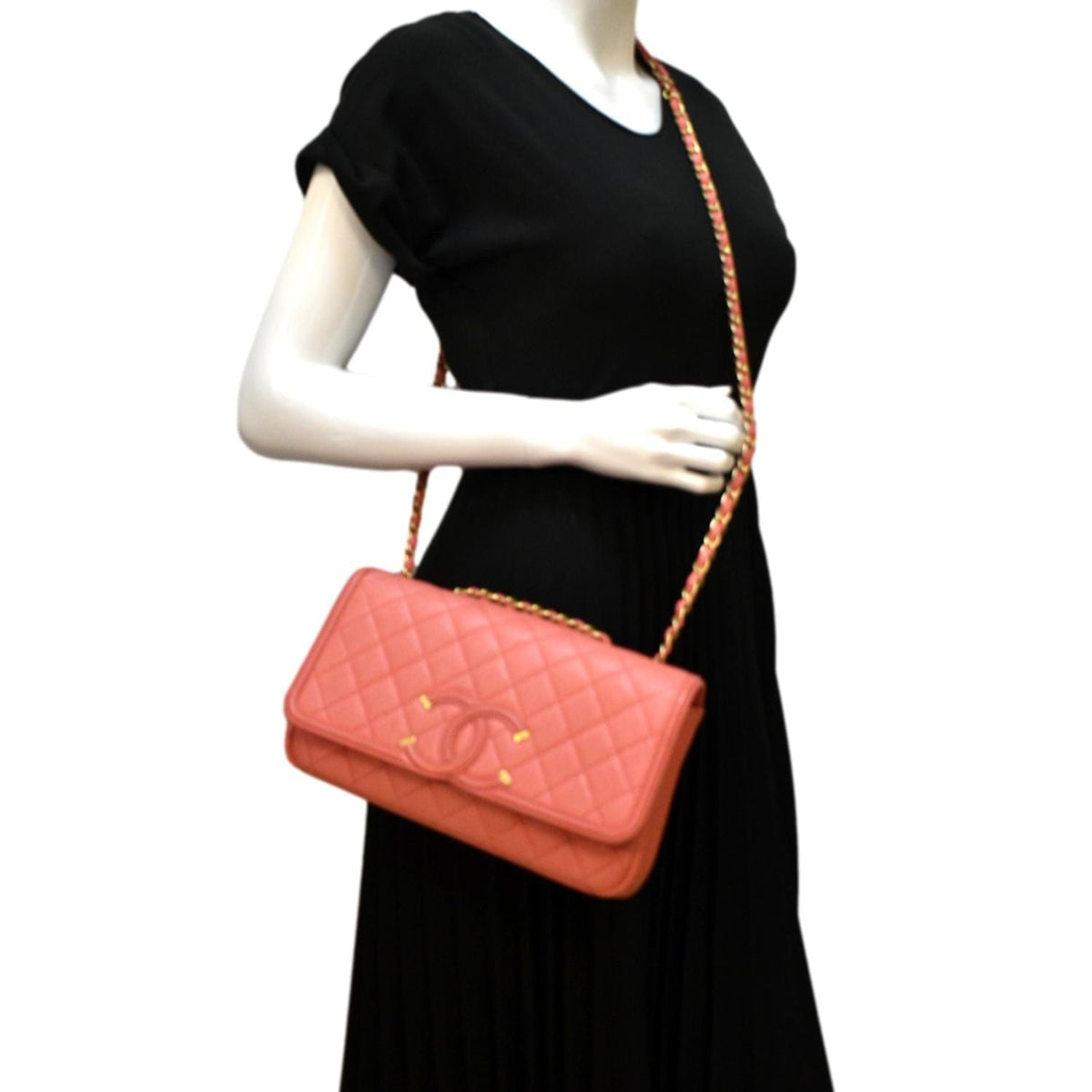Chanel CC Filigree Medium Flap Caviar Leather Crossbody Bag Pink