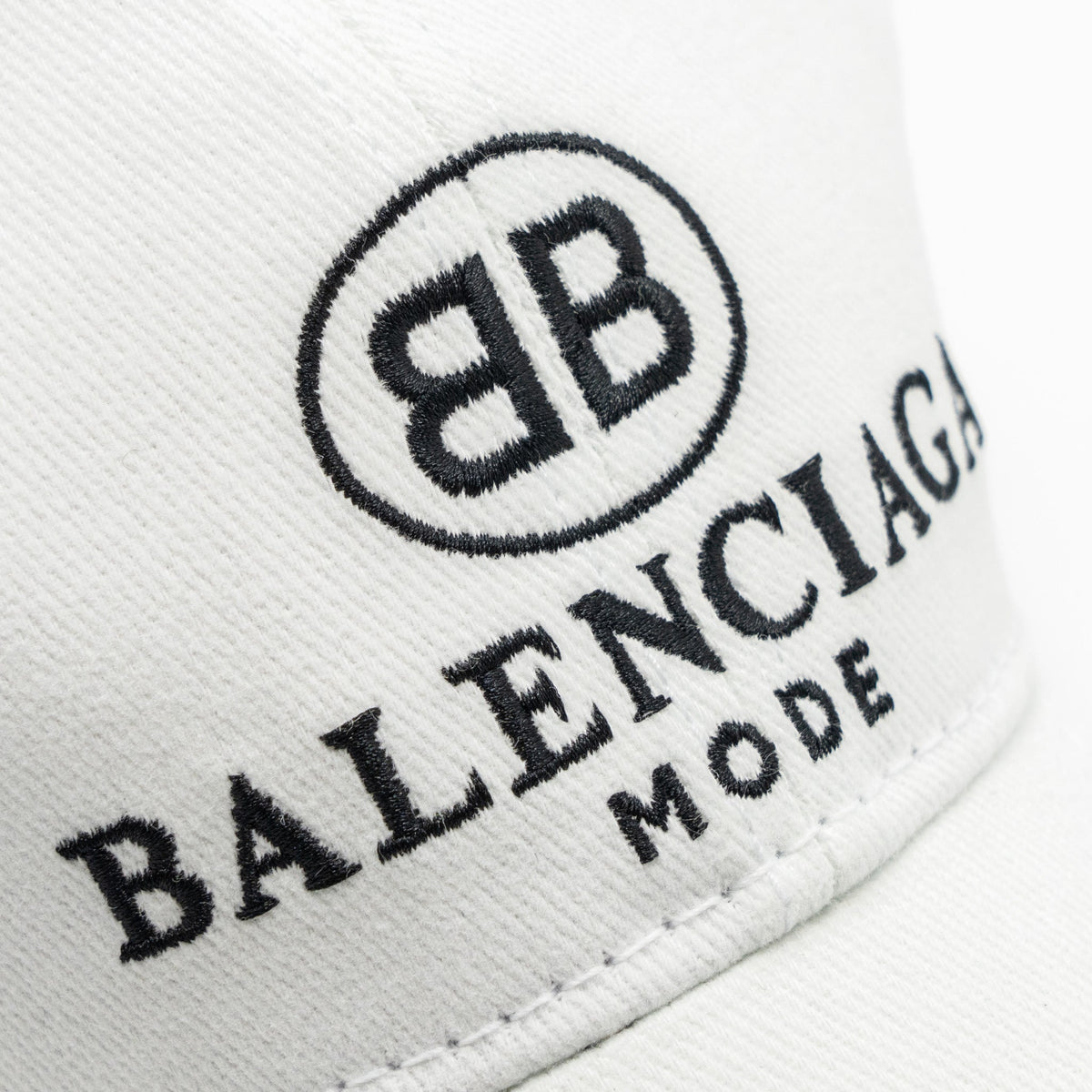 balenciaga Size L Embroidery Baseball Cap Fabric White