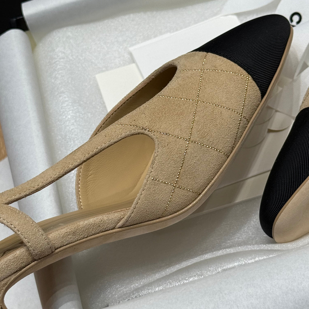 CC SLINGBACK PUMPS