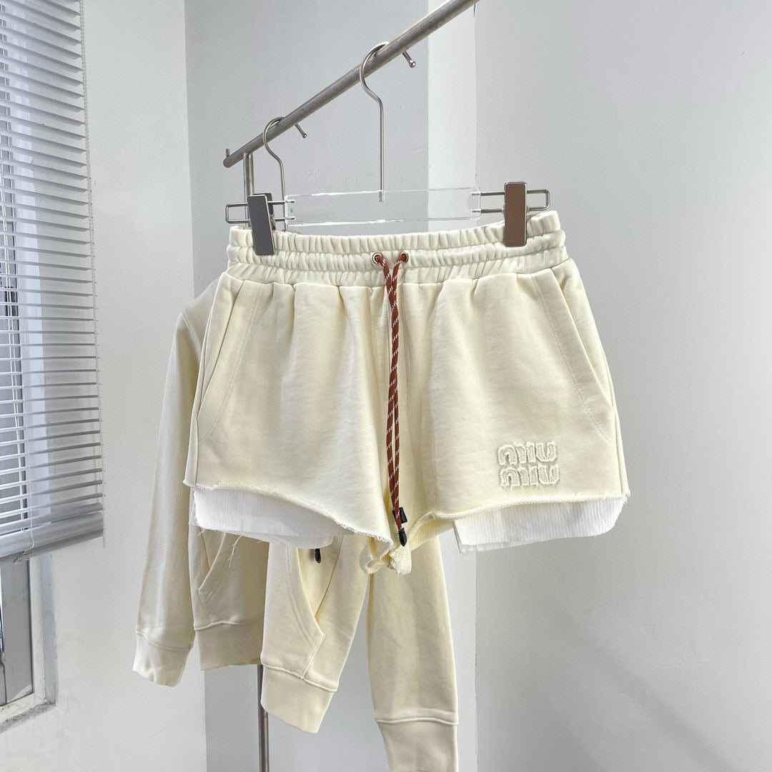 MIU M SHORTS