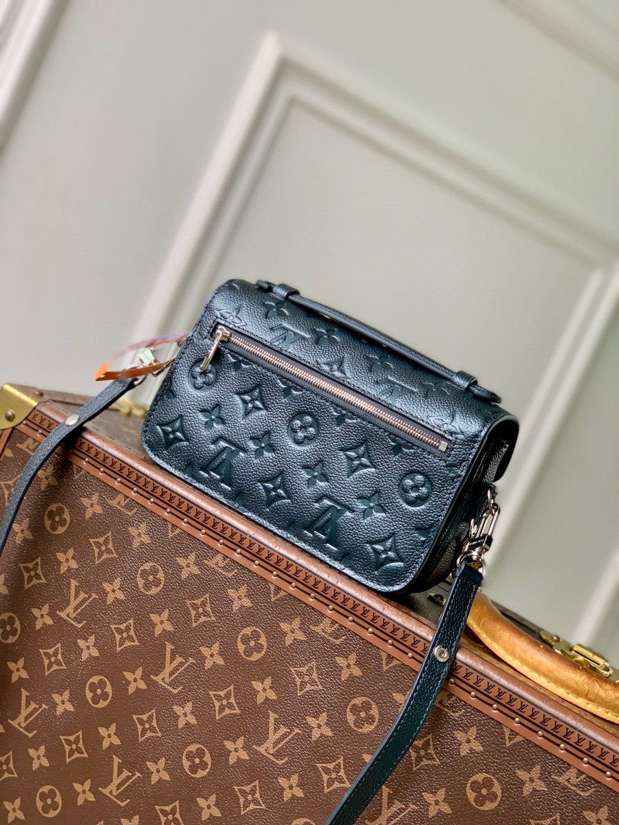 LOU POCHETTE METIS EAST WEST BAG
