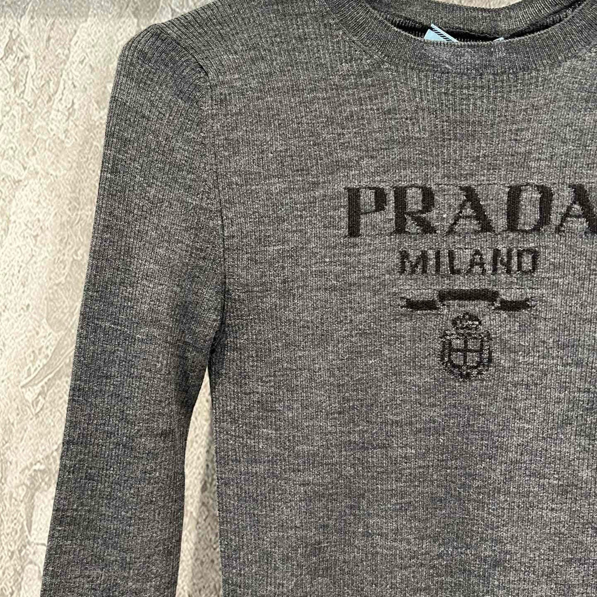 PD KNITTED TOP