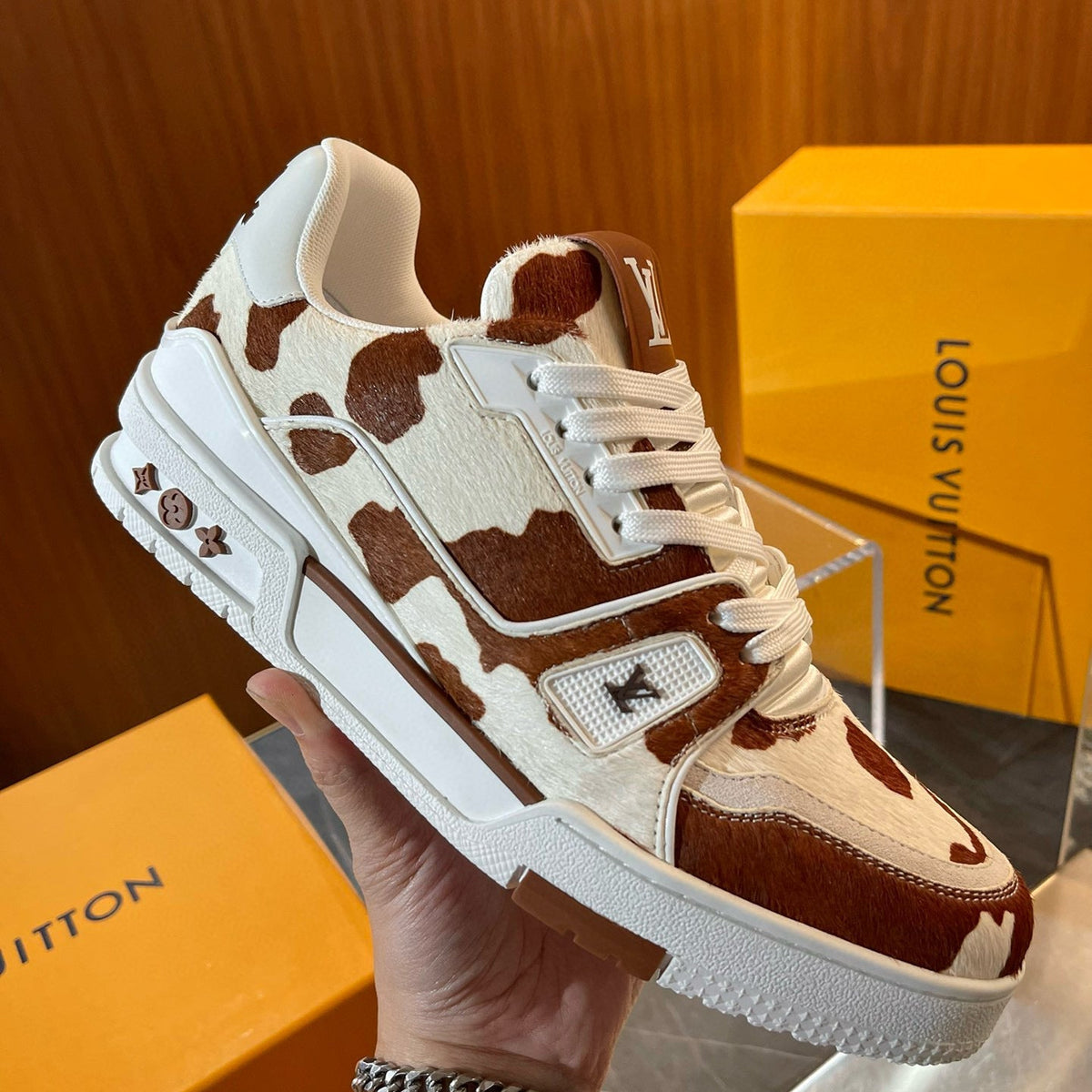 LOU TRAINERS