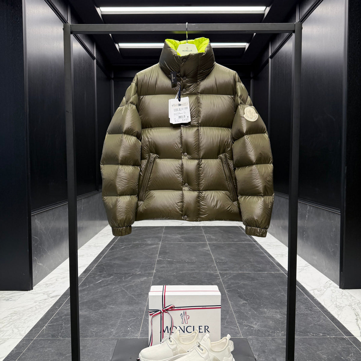 MONC DERVOX JACKET