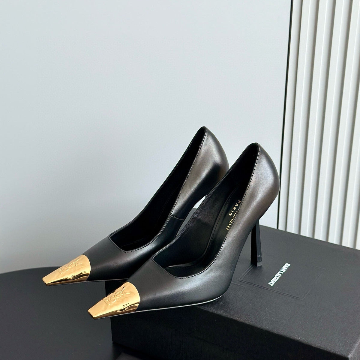 SL HEELS