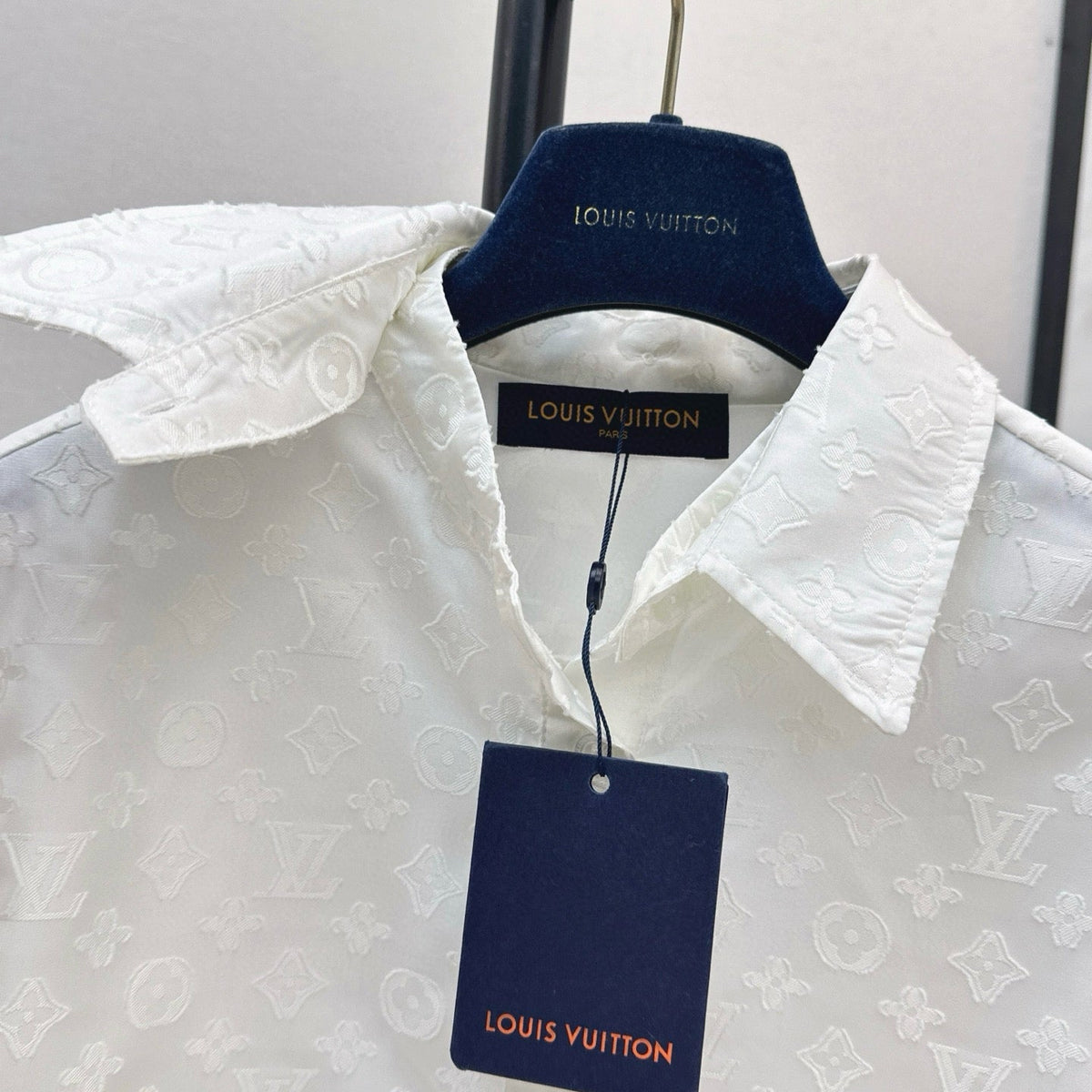 LOU SHIRT