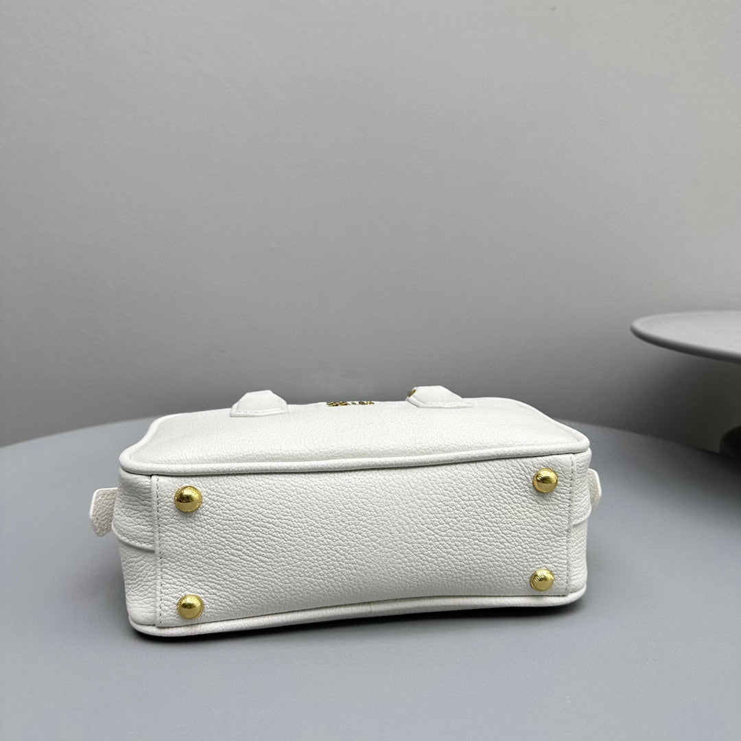MIU M ARCADIE BAG