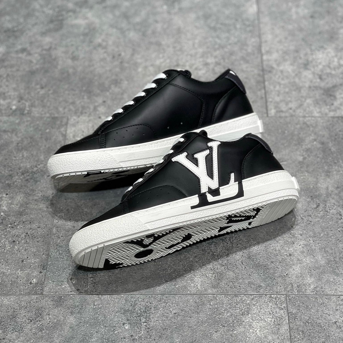 LOU TRAINERS