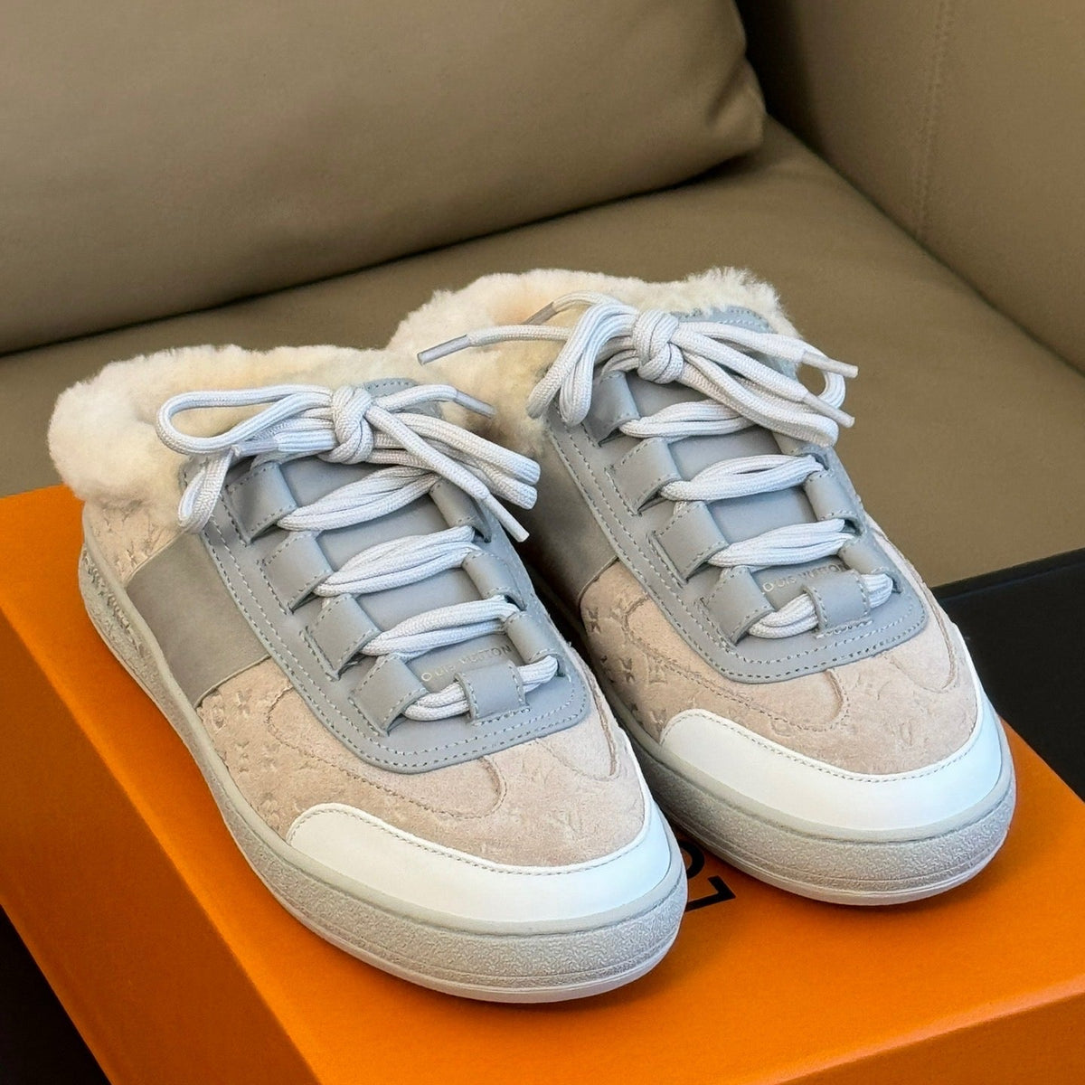 LOU OPEN BACK SNEAKERS