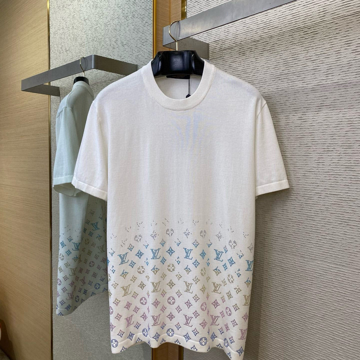 LOU T-SHIRT