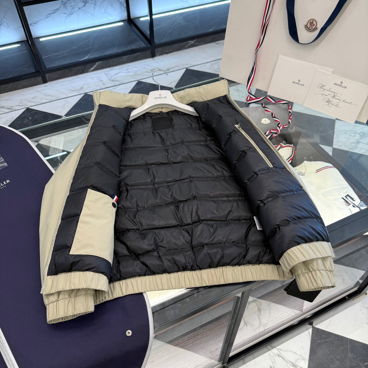MONC LUSERNA JACKET