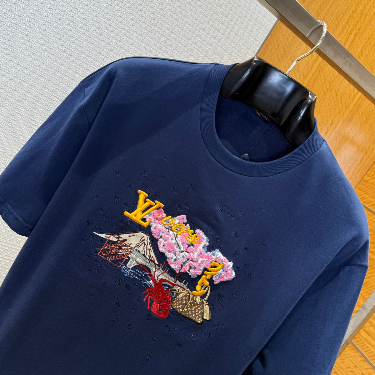 LOU T-SHIRT