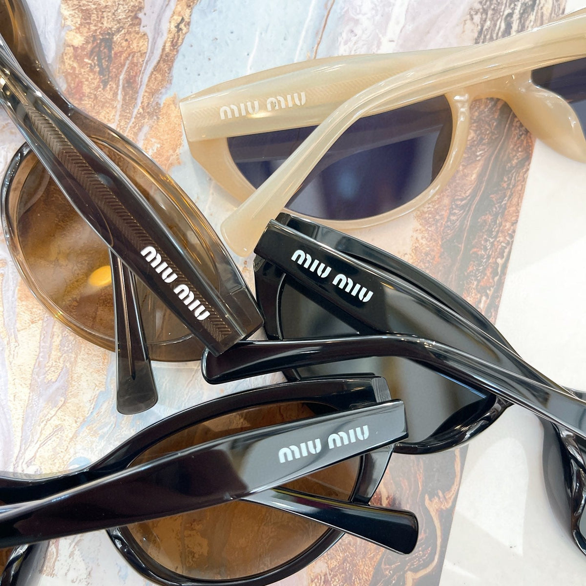 MIU M SUNGLASSES