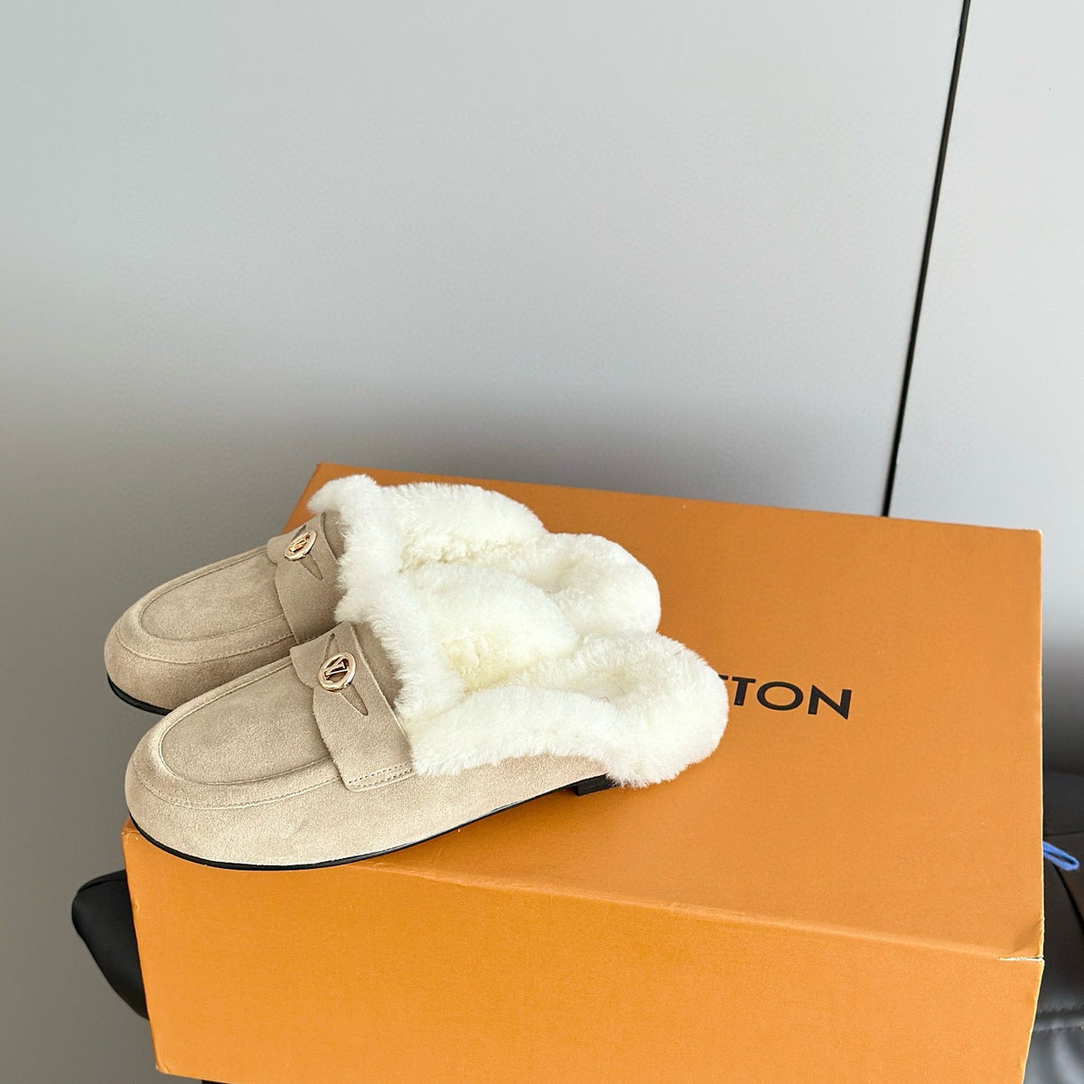 LOU SOHO OPEN BACK LOAFERS