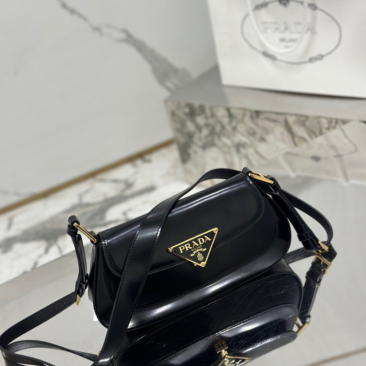 PD SHOULDER BAG