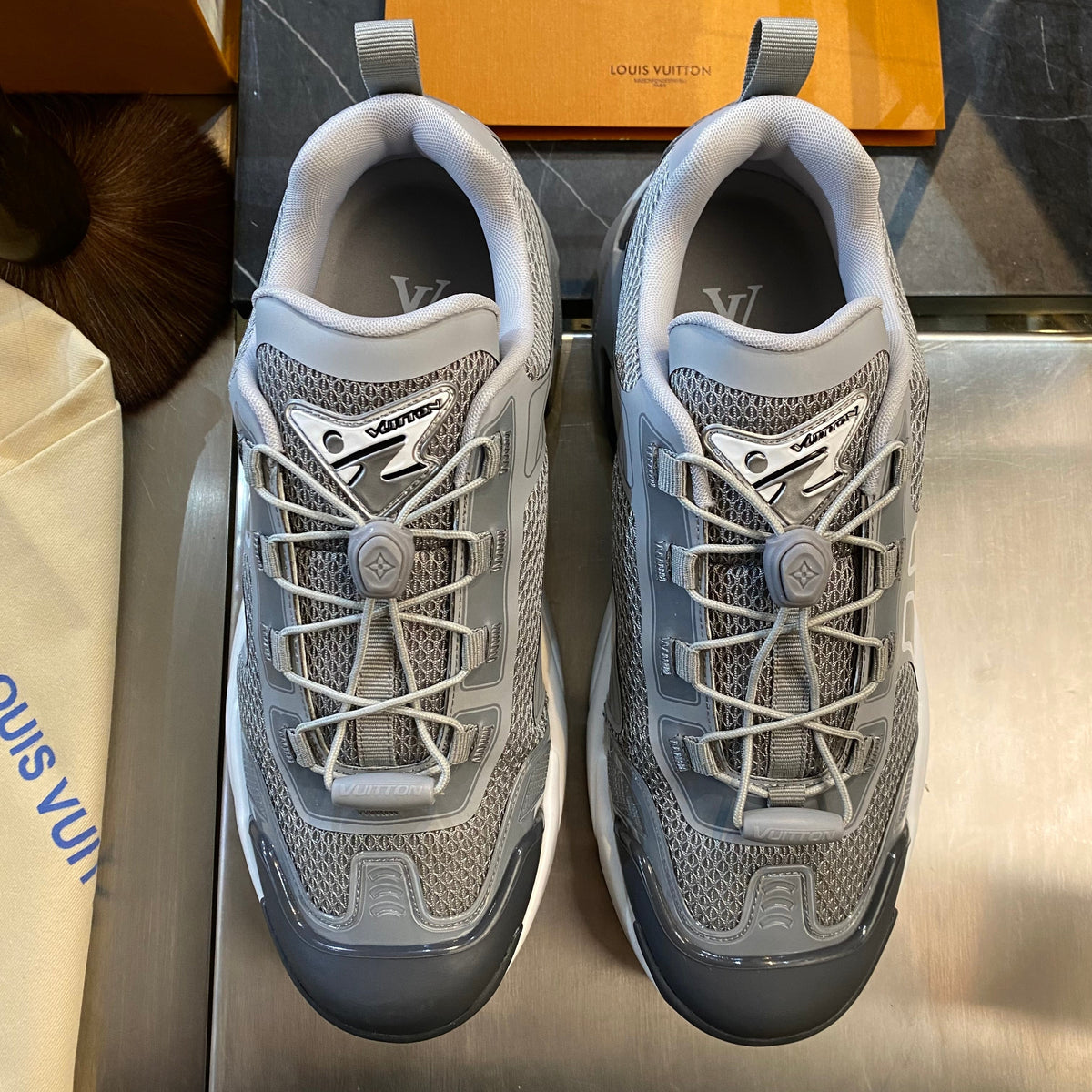 LOU RUNNER TATIC SNEAKER