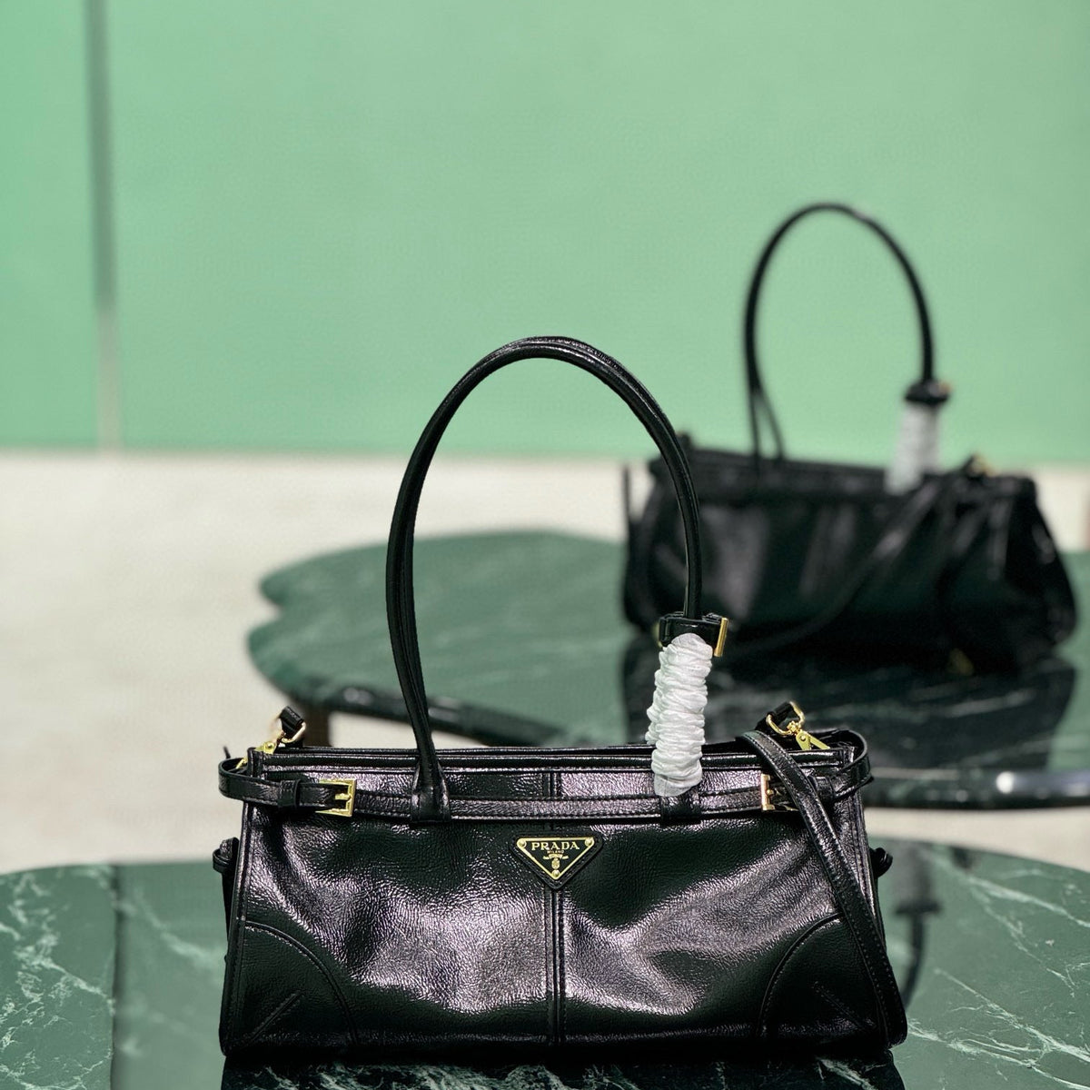 PD MEDIUM LEATHER HANDBAG