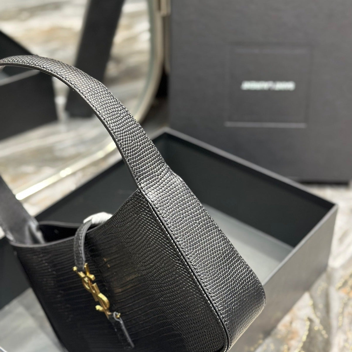 SL LE 5 A 7 HOBO BAG