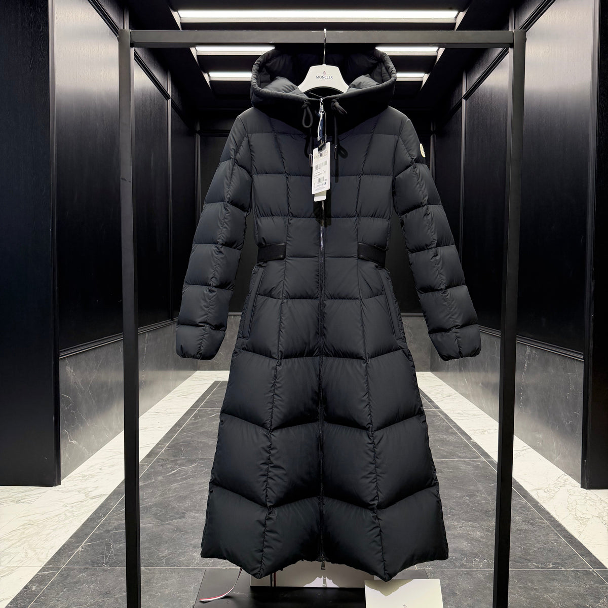 MONC FAUCON COAT