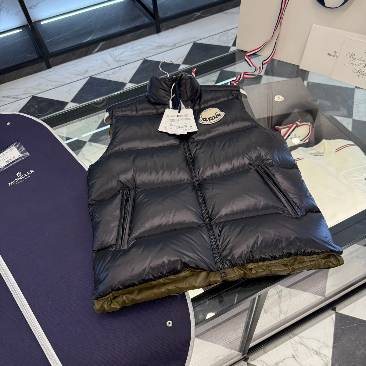 MONC LIPSI VEST