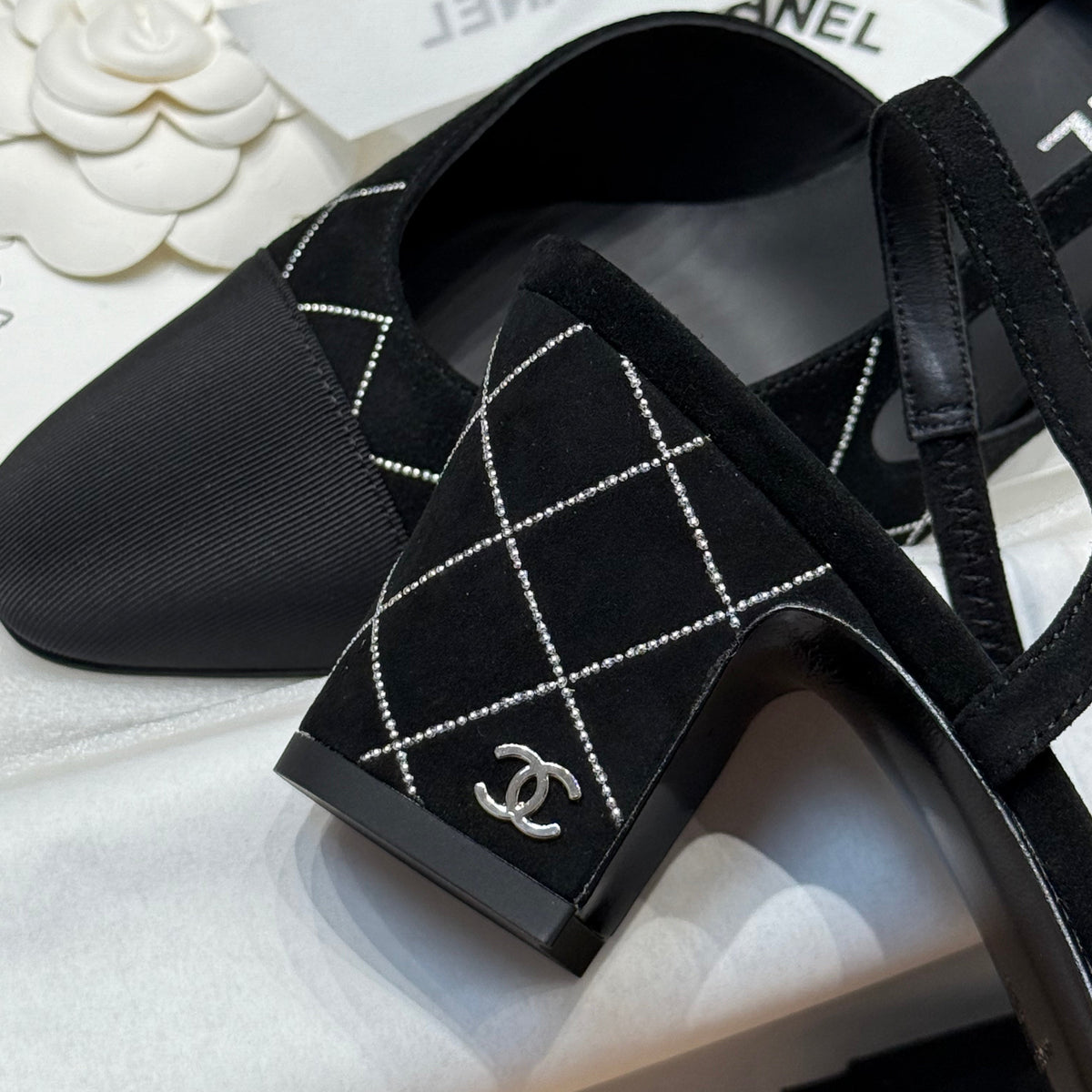 CC SLINGBACK PUMPS
