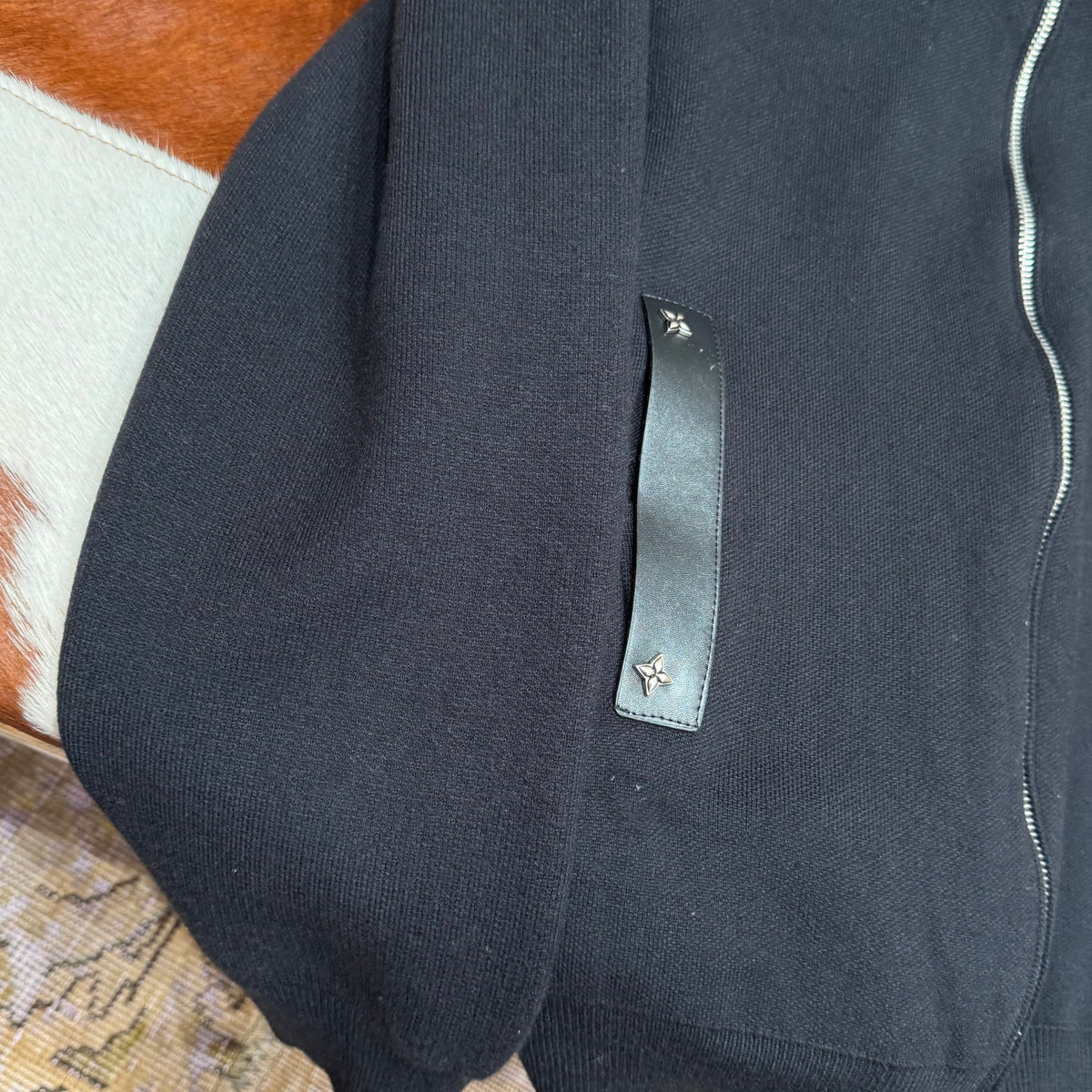 LOU ZIP CARDIGAN