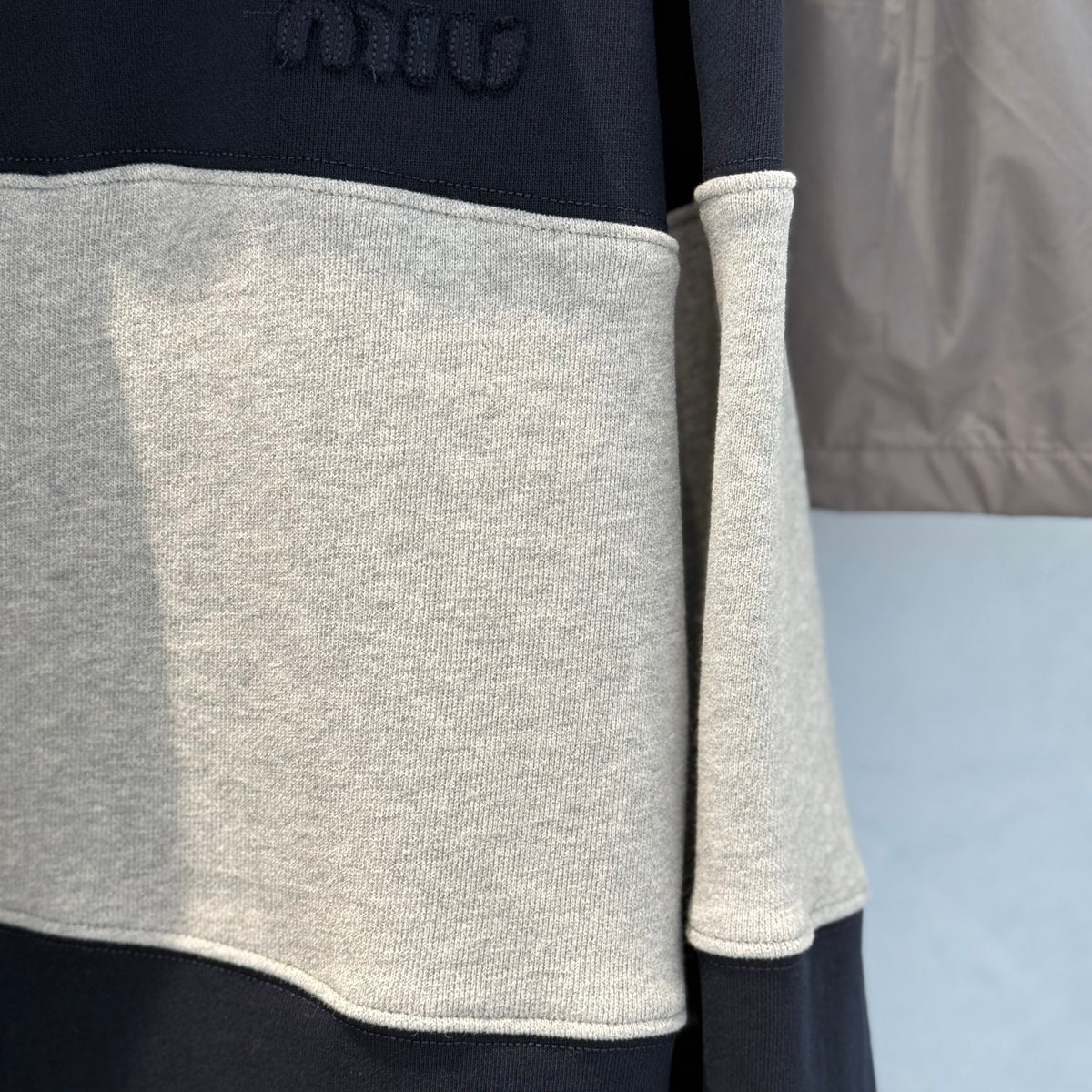 MIU M SWEATSHIRT
