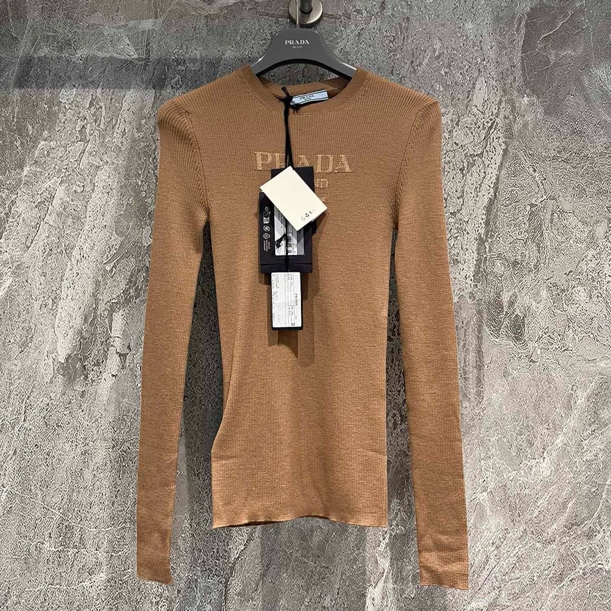 PD KNITTED TOP