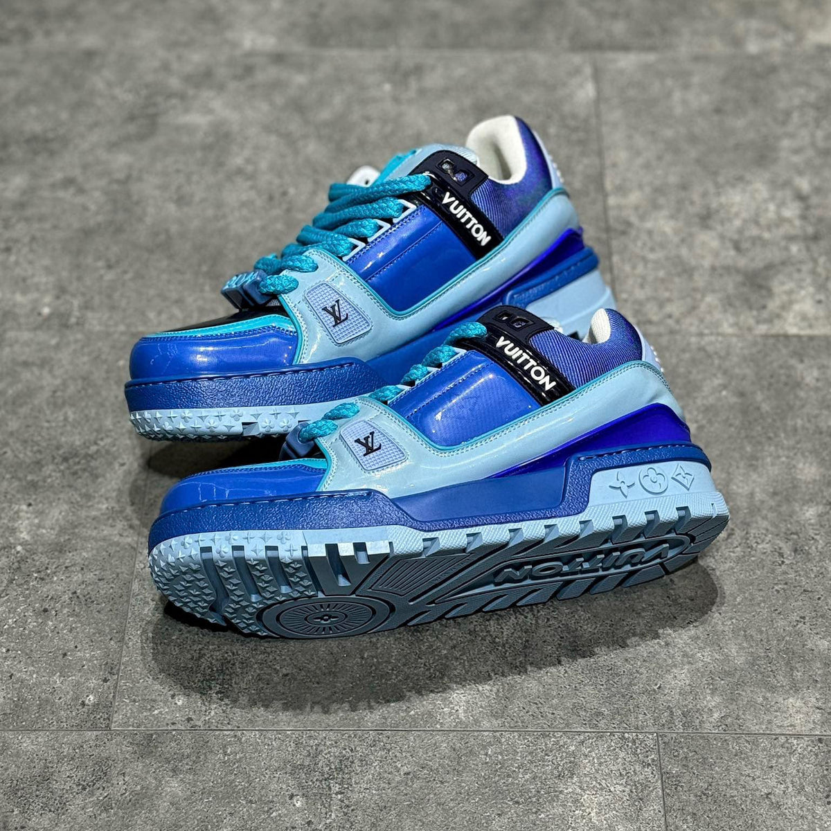 LOU TRAINERS