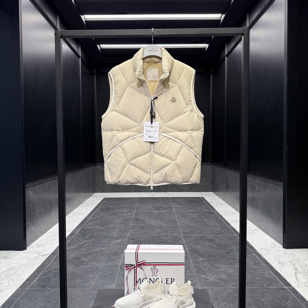 MONC VENDAVEL VEST
