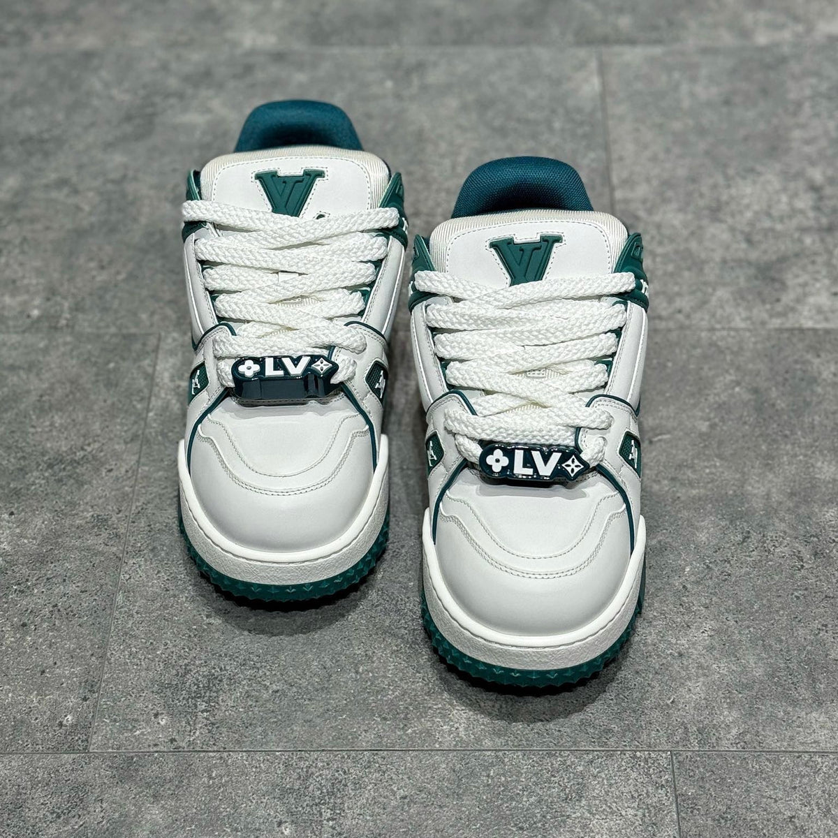 LOU TRAINERS