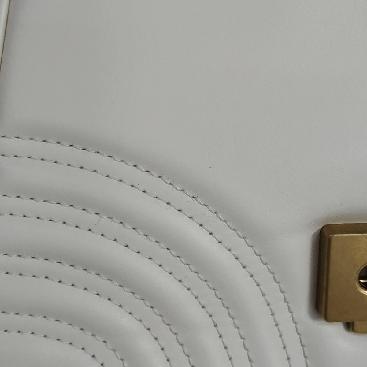 GG Marmont Mini Top Handle Bag