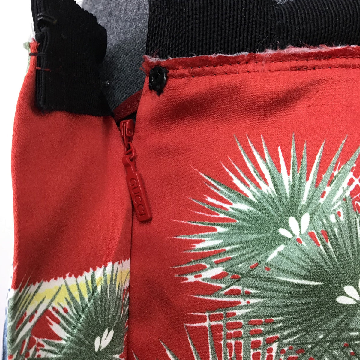 Gucci Oriental Eagle Pleated Silk Skirt Size M